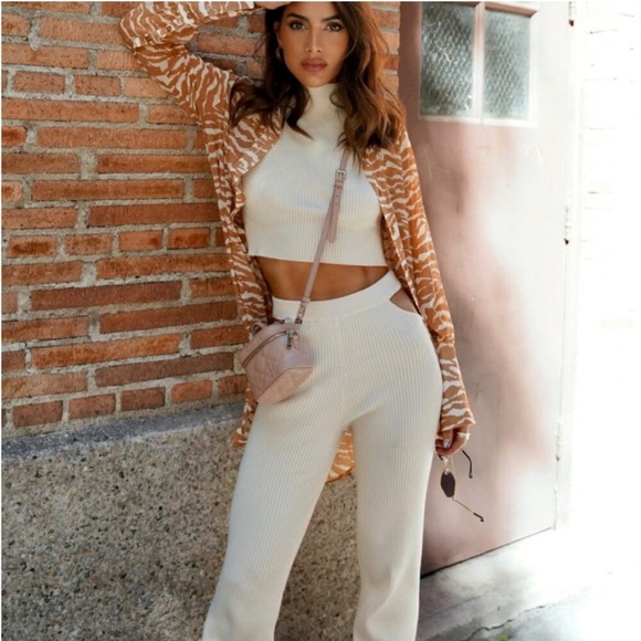 NWOT CAMILA COELHO Knit Cutout Coyote Pants and matching top set - Picture 1 of 13